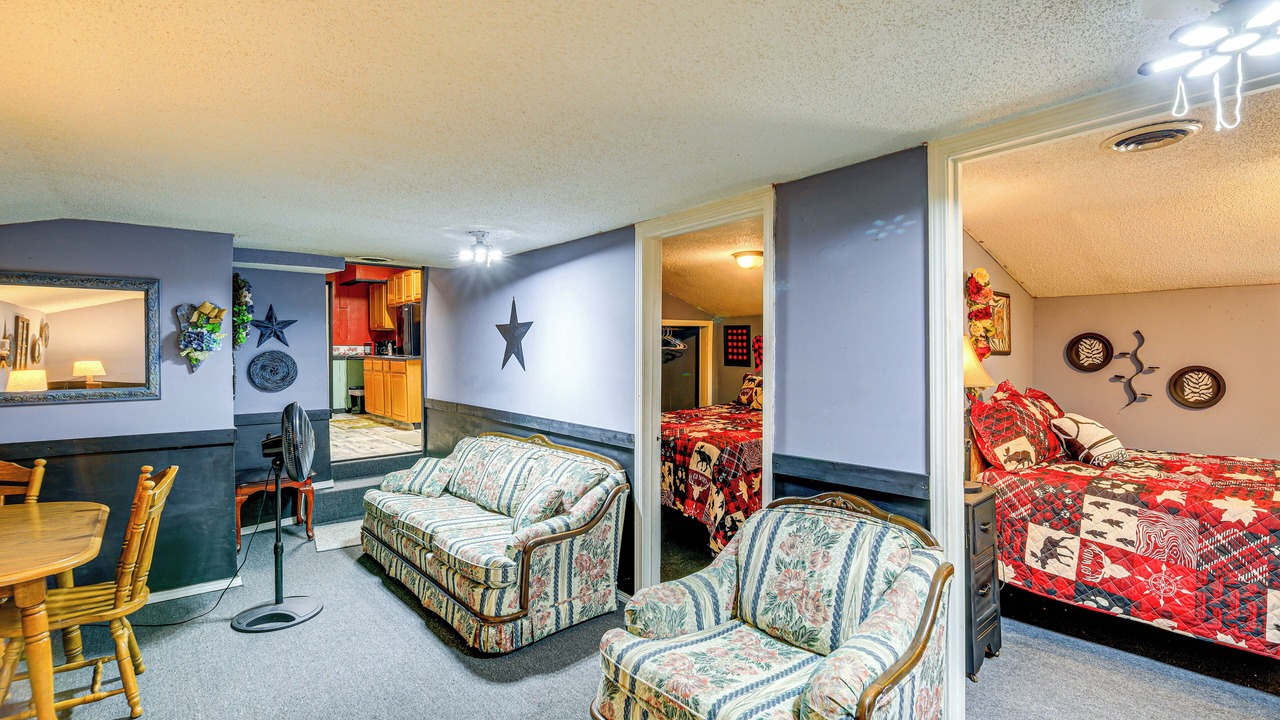 Photo of Livingroom in Matewan