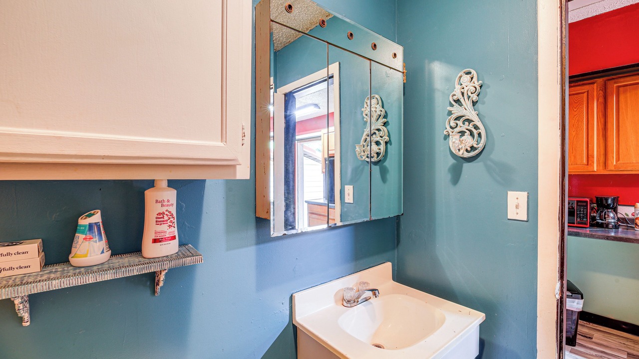 Photo of Bathroom in Matewan