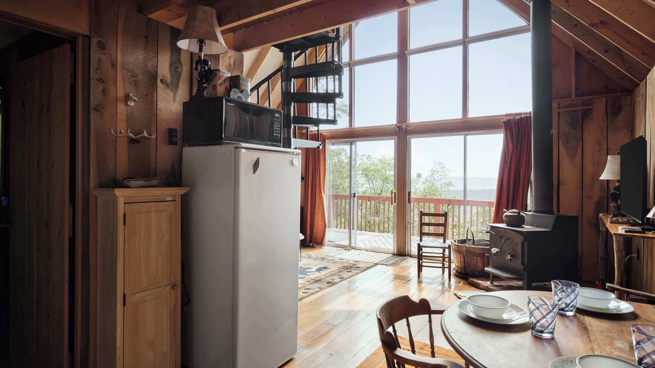 Photo of Livingroom in Paw Paw