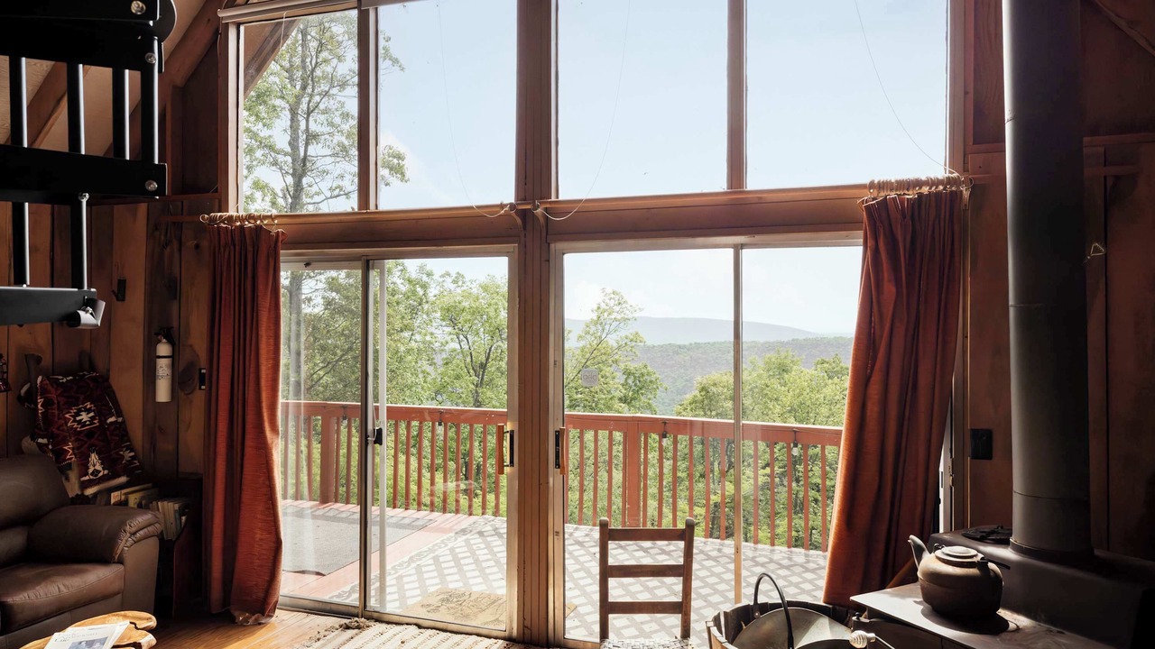 Photo of Livingroom in Paw Paw