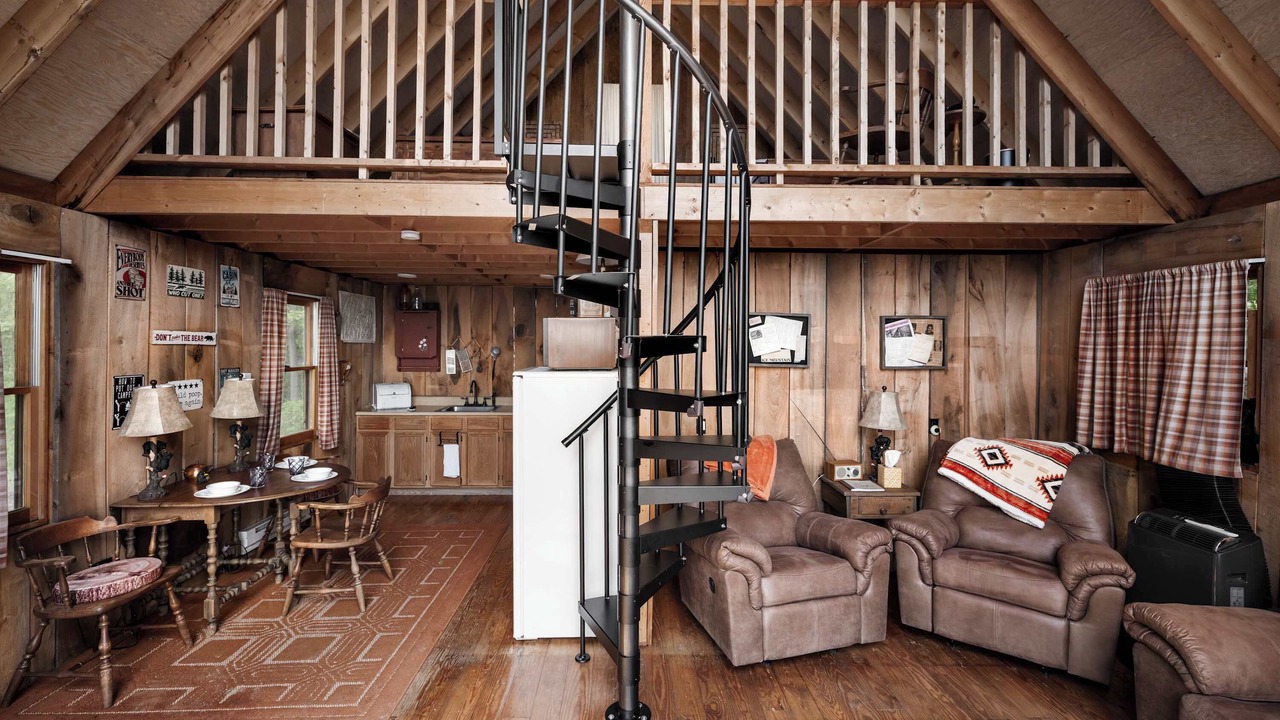 Photo of Livingroom in Paw Paw