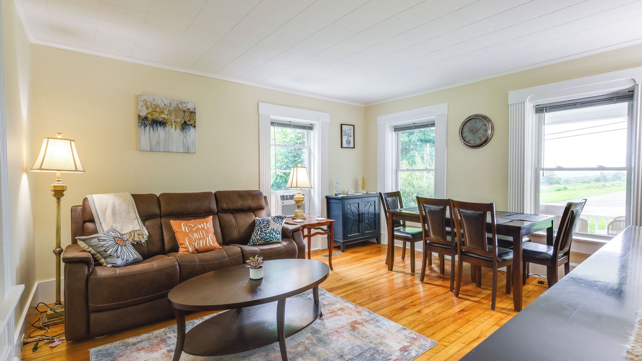 Photo of Livingroom in Granville