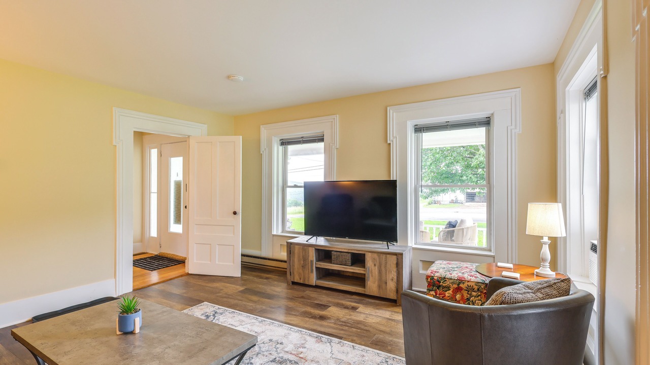 Photo of Livingroom in Granville