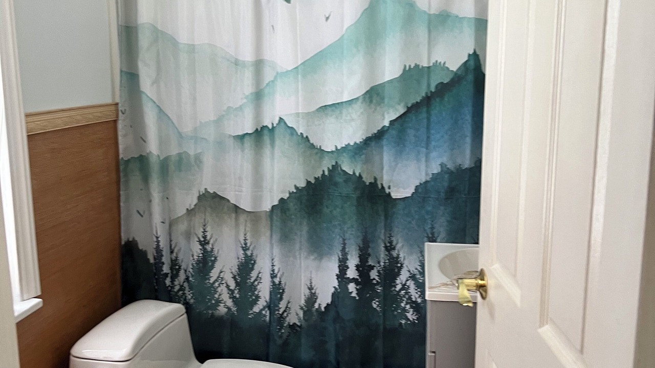 Photo of Bathroom in Romney