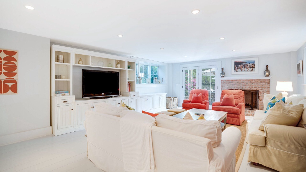 Photo of Livingroom in Water Mill