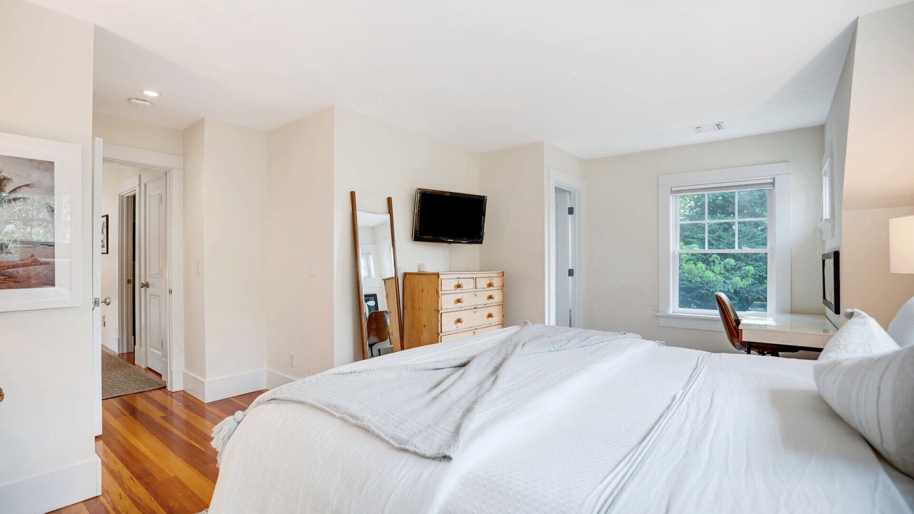 Photo of Bedroom in Water Mill