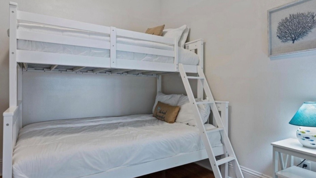Photo of Bedroom in Port Bolivar