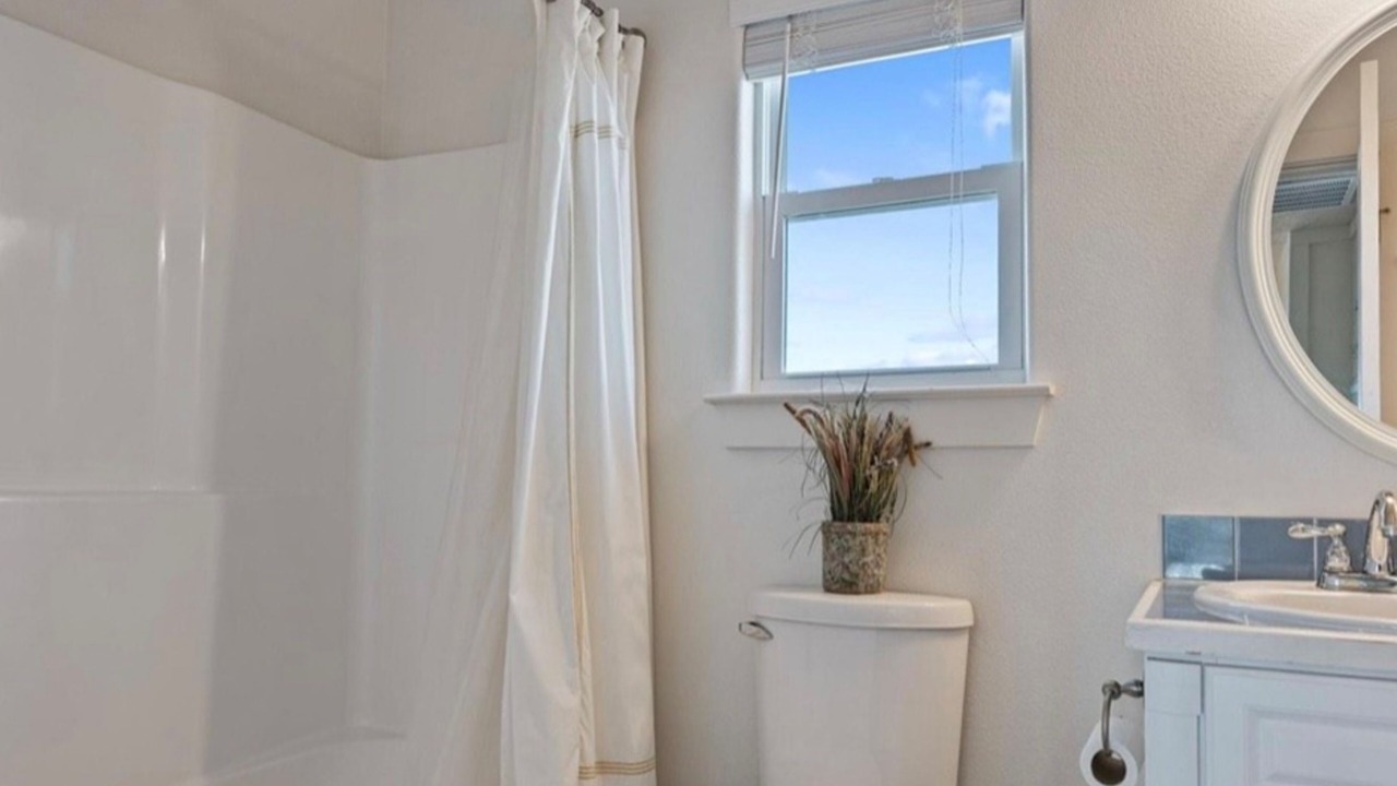 Photo of Bathroom in Port Bolivar