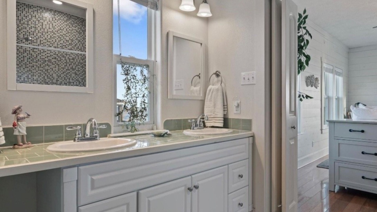 Photo of Bathroom in Port Bolivar