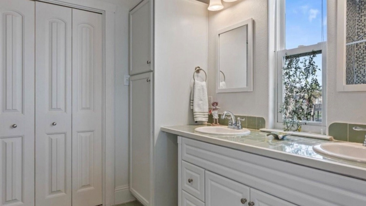 Photo of Bathroom in Port Bolivar