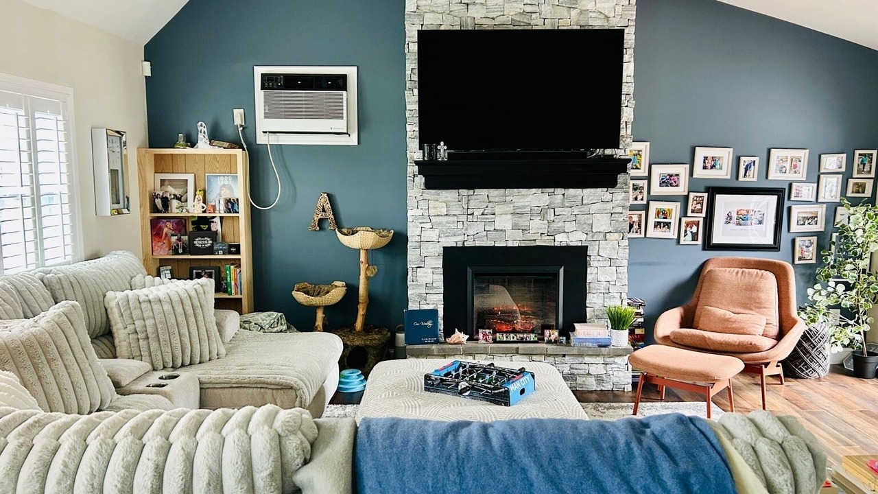 Photo of Livingroom in East Massapequa