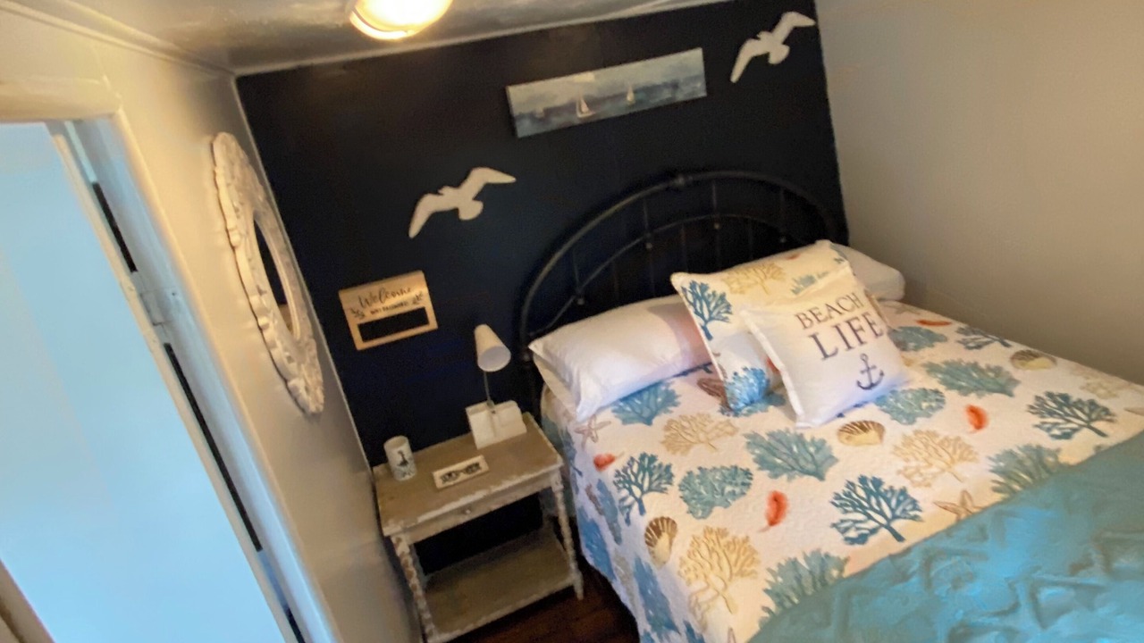 Photo of Bedroom in Bacliff