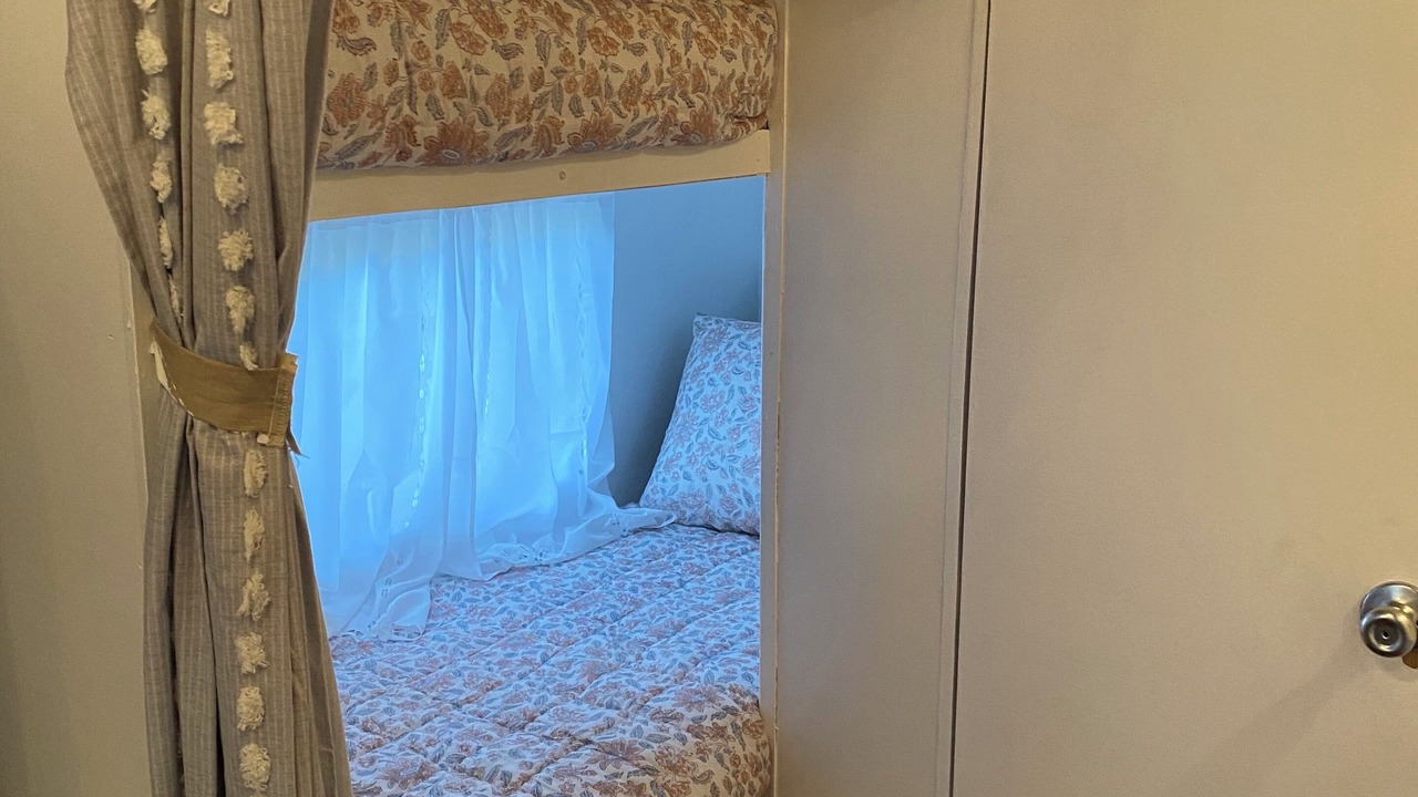 Photo of Bedroom in Bacliff
