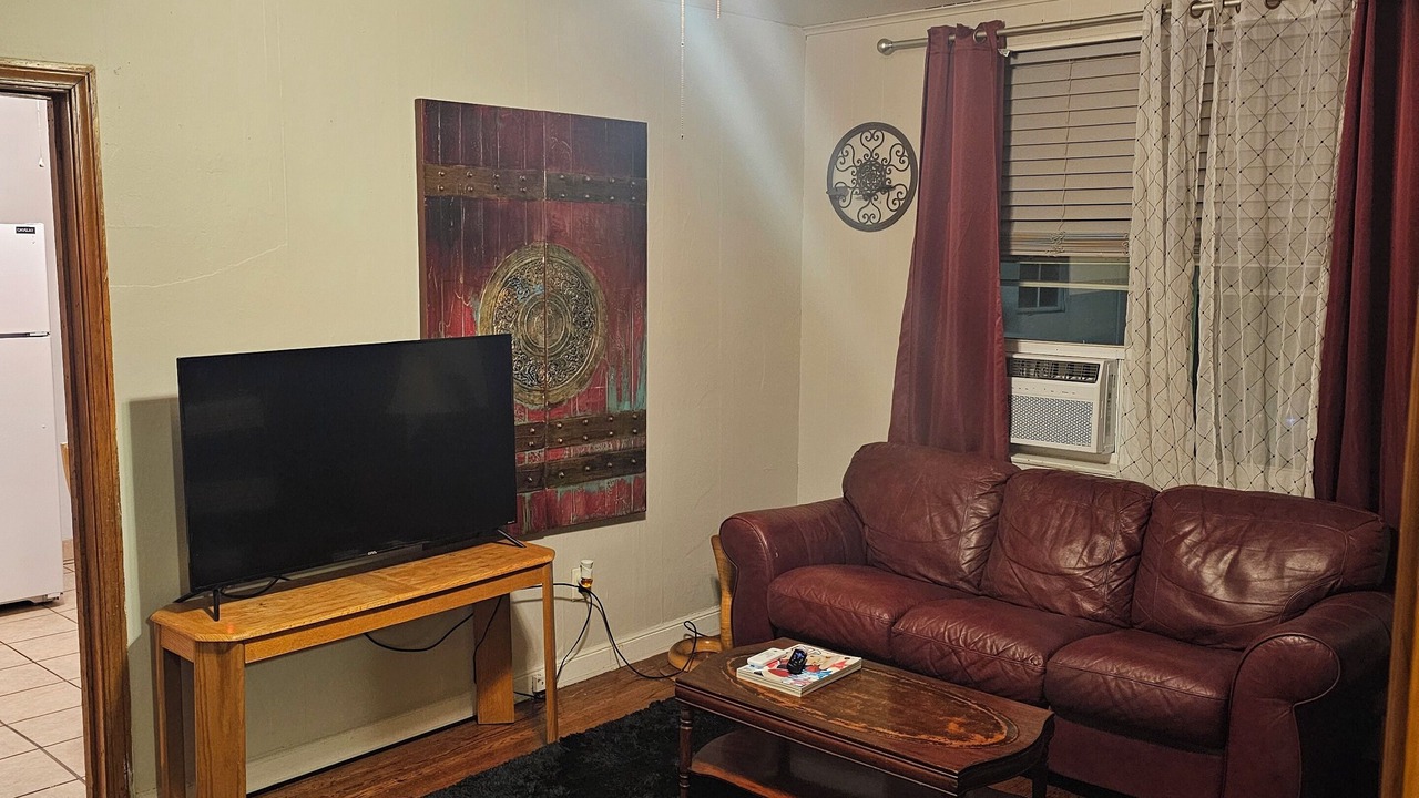 Photo of Livingroom in Logan