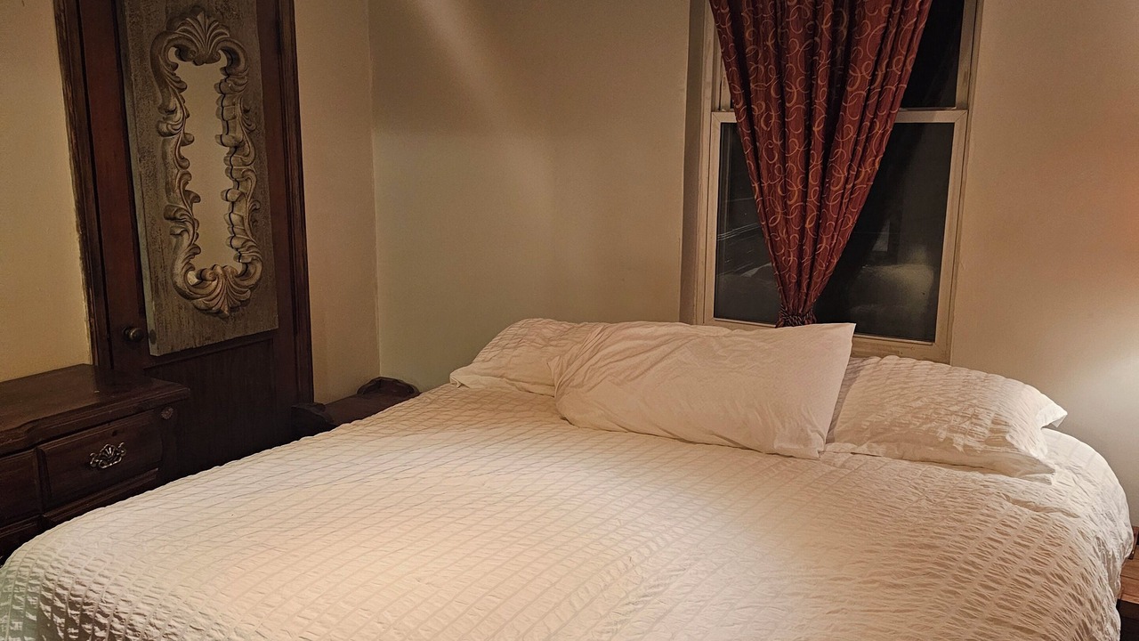 Photo of Bedroom in Logan