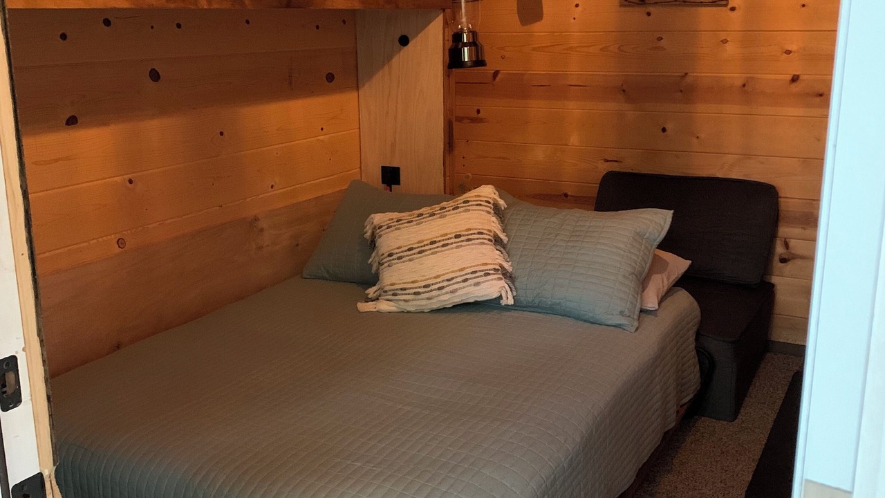 Photo of Bedroom in Negley