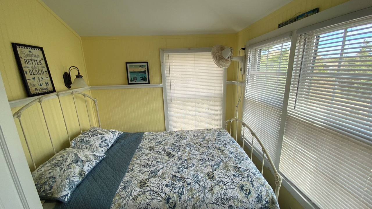 Photo of Bedroom in Ocean Bay Park
