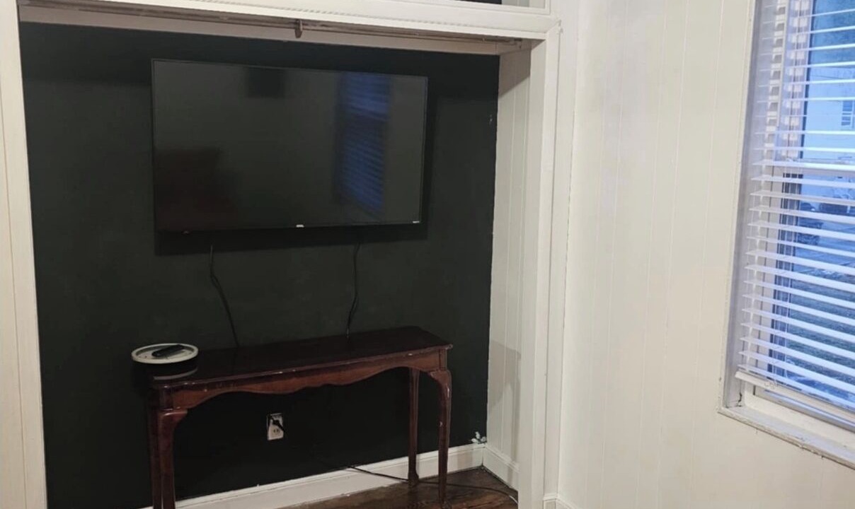 Photo of Bedroom in Logan