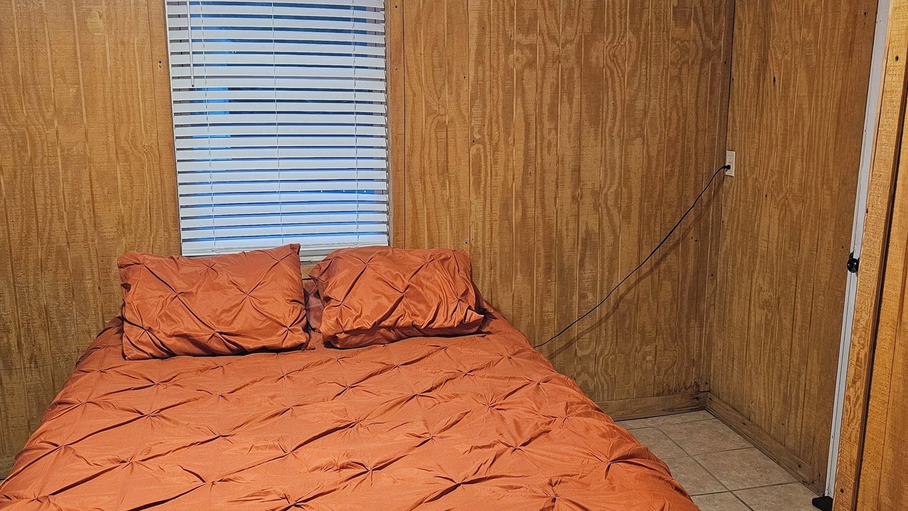 Photo of Bedroom in Logan