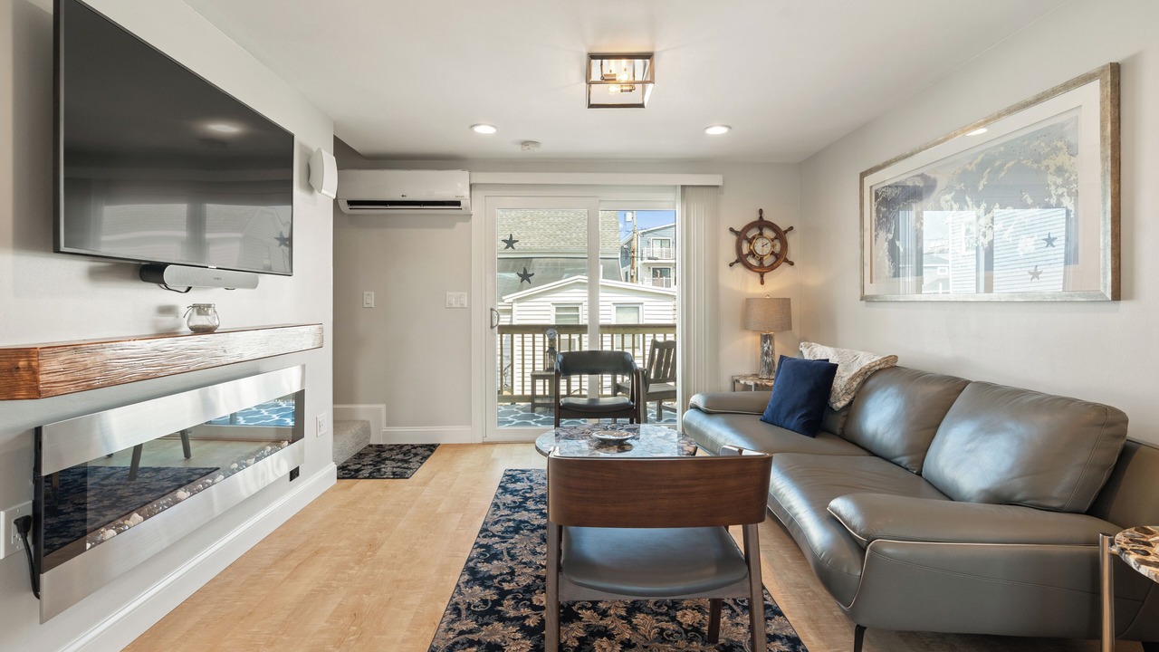 Photo of Livingroom in Salisbury Beach