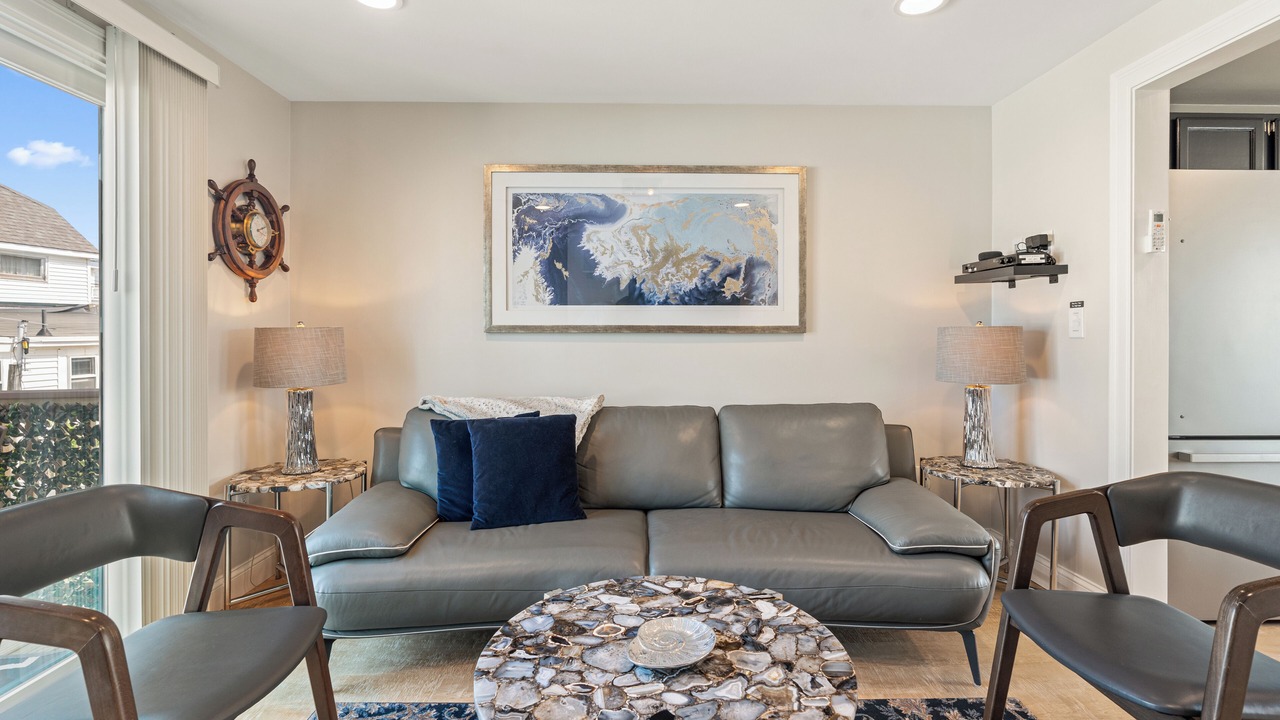 Photo of Livingroom in Salisbury Beach