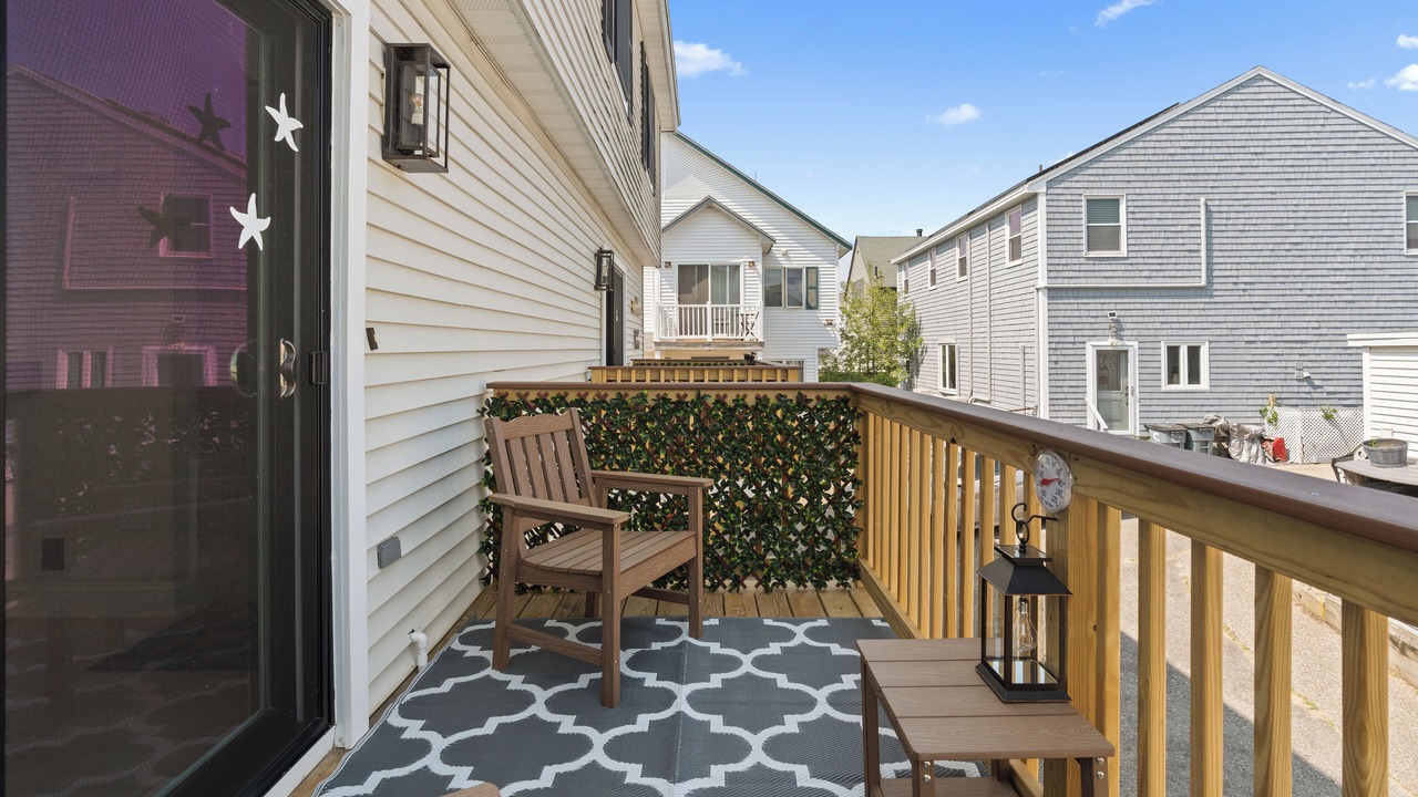 Photo of Patio Balcony in Salisbury Beach