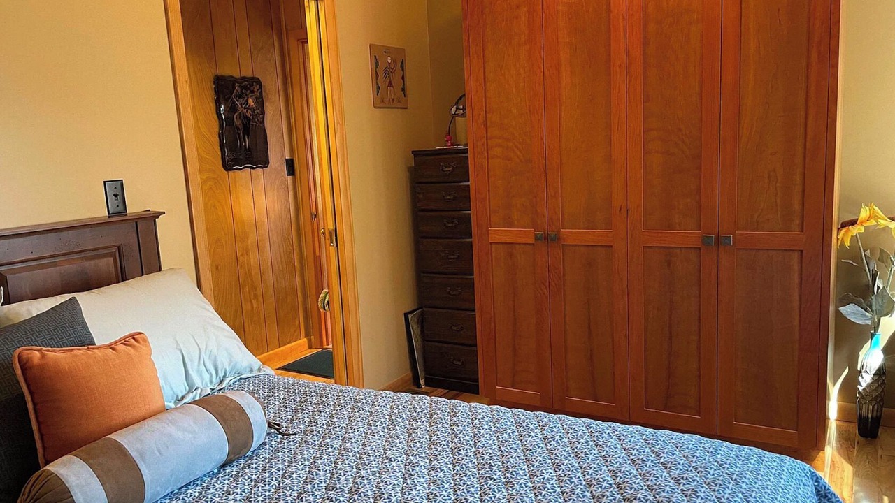 Photo of Bedroom in Freedom