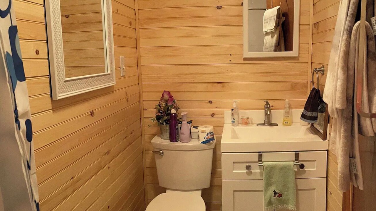 Photo of Bathroom in Freedom