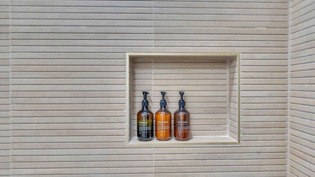 Photo of Bathroom in Front Park