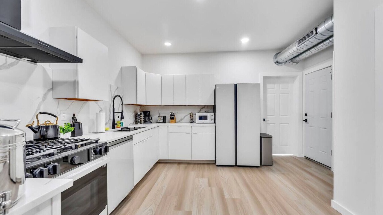 Photo of Kitchen in Front Park