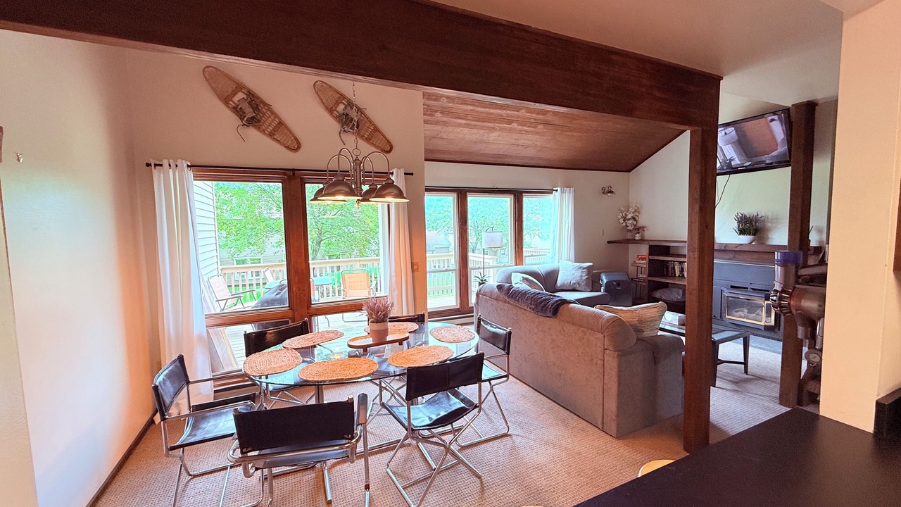 Photo of Livingroom in Blodgett Mills
