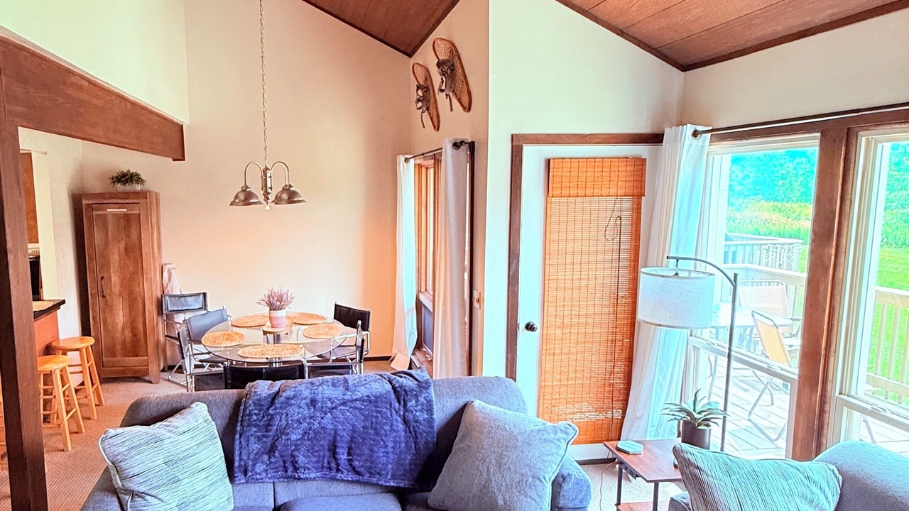 Photo of Livingroom in Blodgett Mills