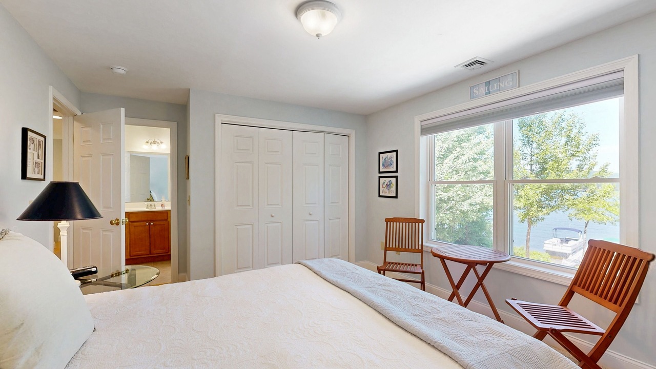 Photo of Bedroom in The Bays