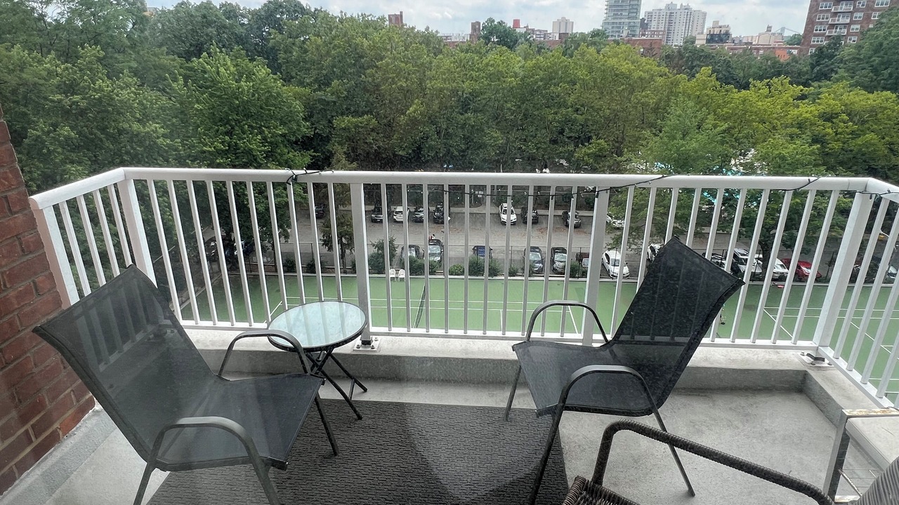 Photo of Outdoor in Riverdale