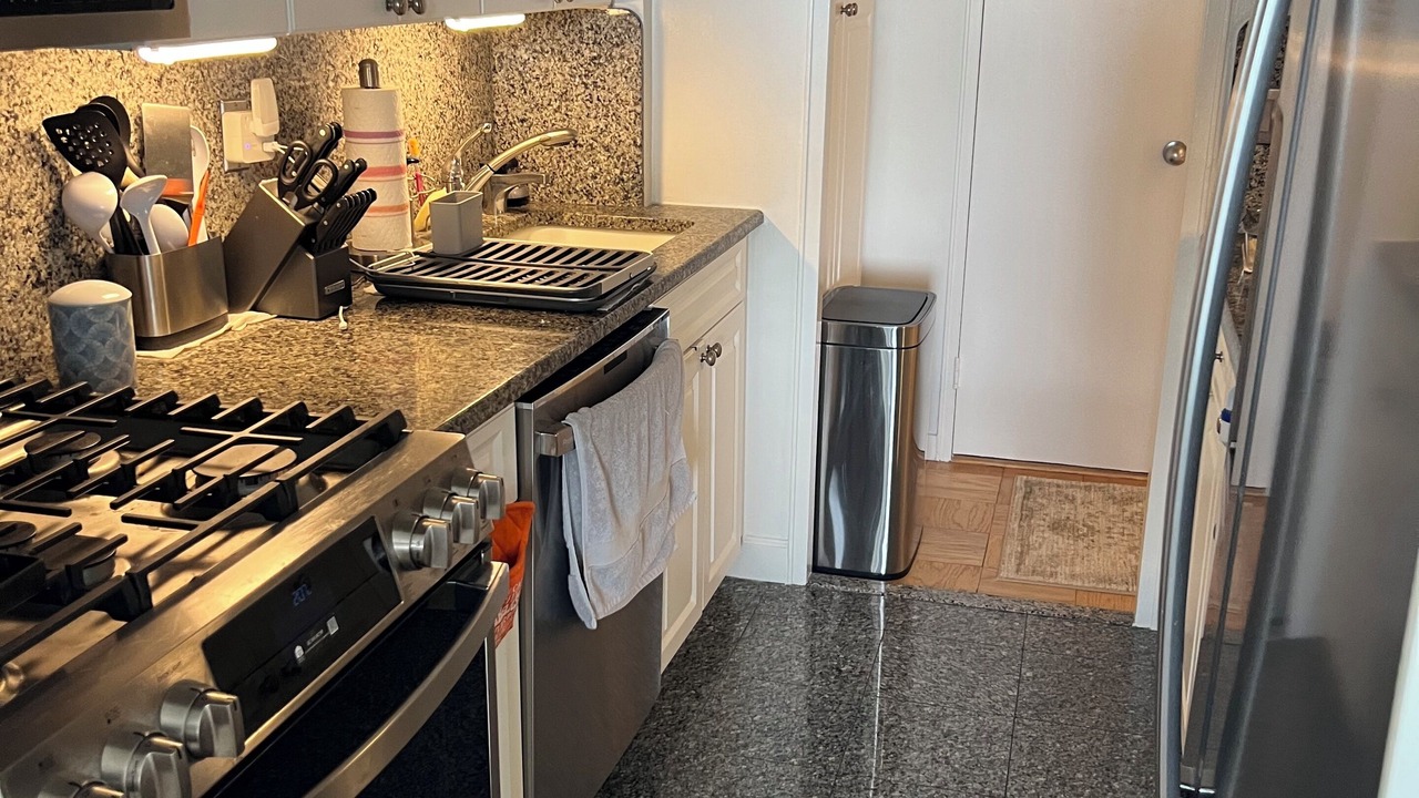 Photo of Kitchen in Riverdale