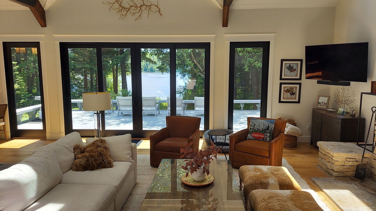 Photo of Livingroom in South Londonderry