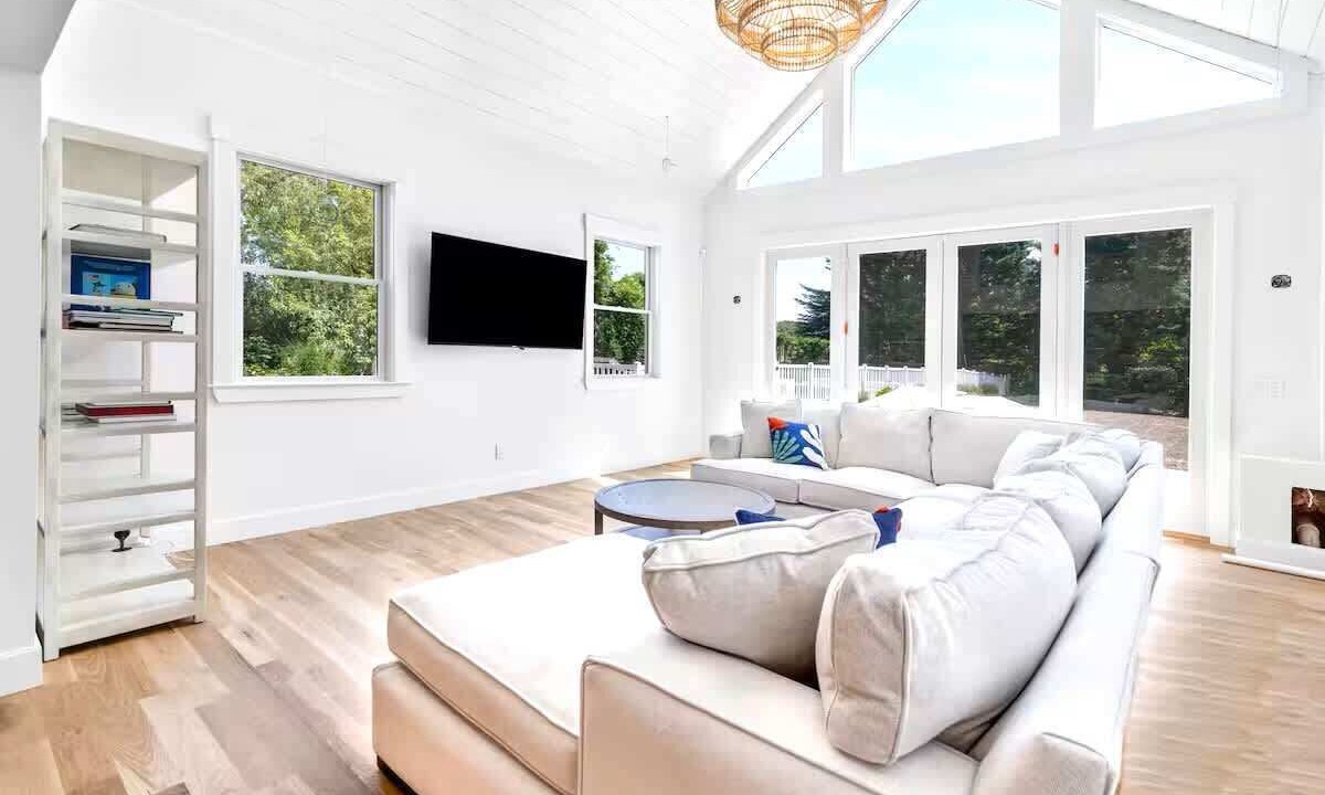 Photo of Livingroom in Water Mill