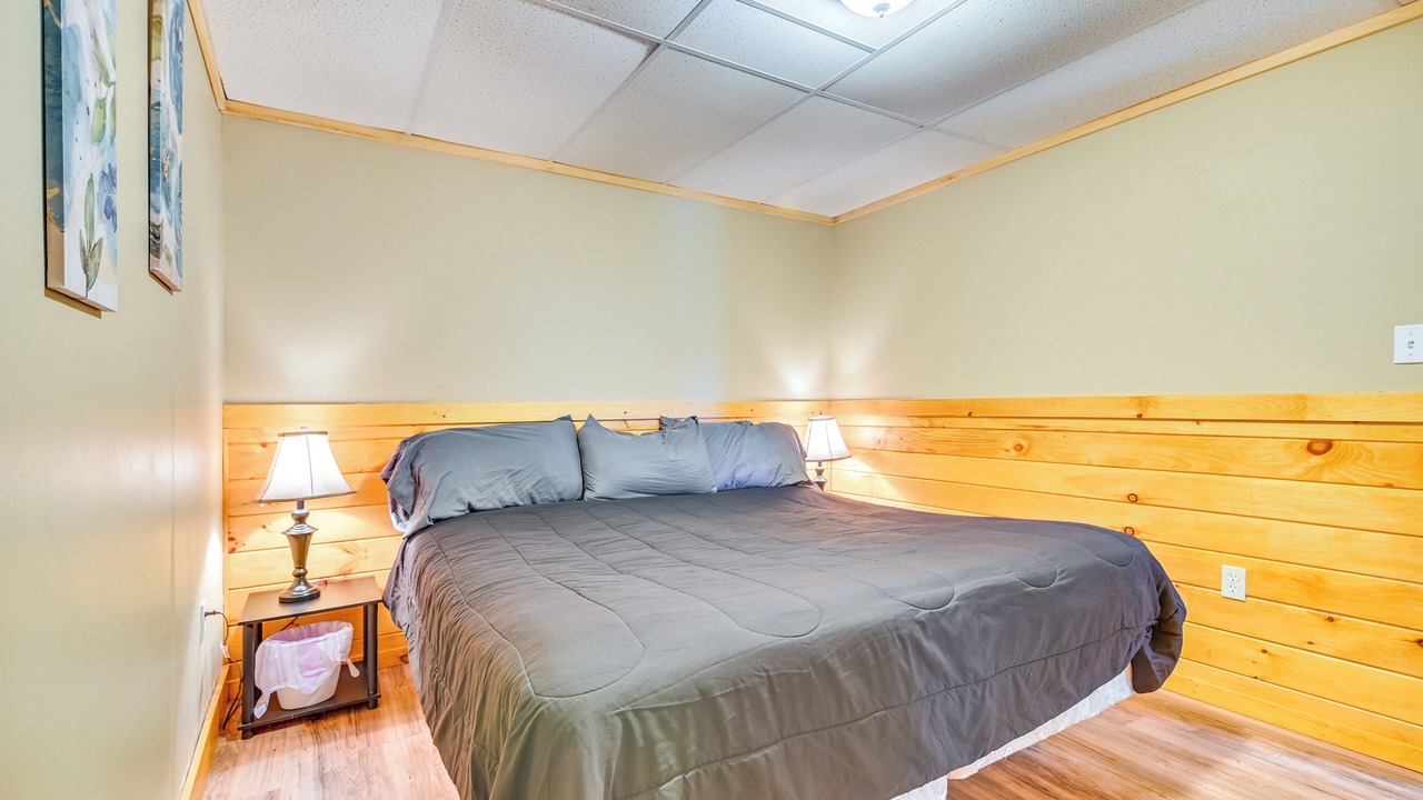 Photo of Bedroom in Pittsburg