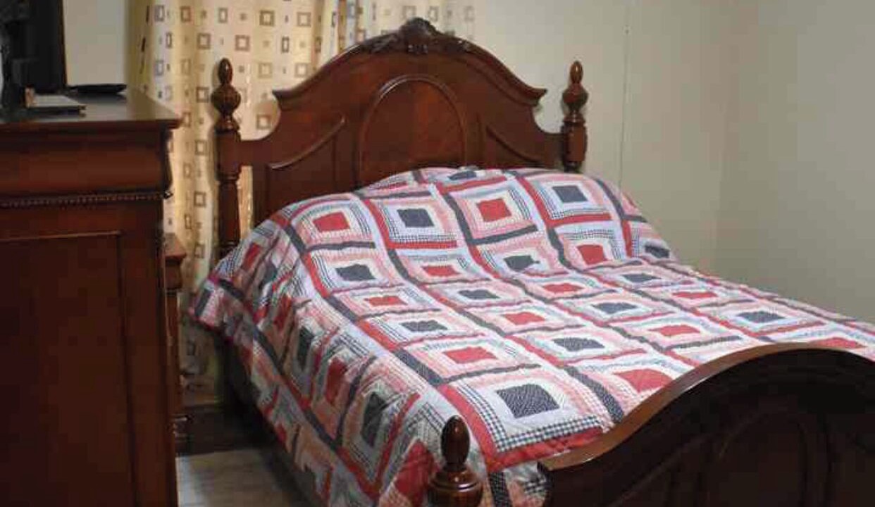 Photo of Bedroom in Alvin
