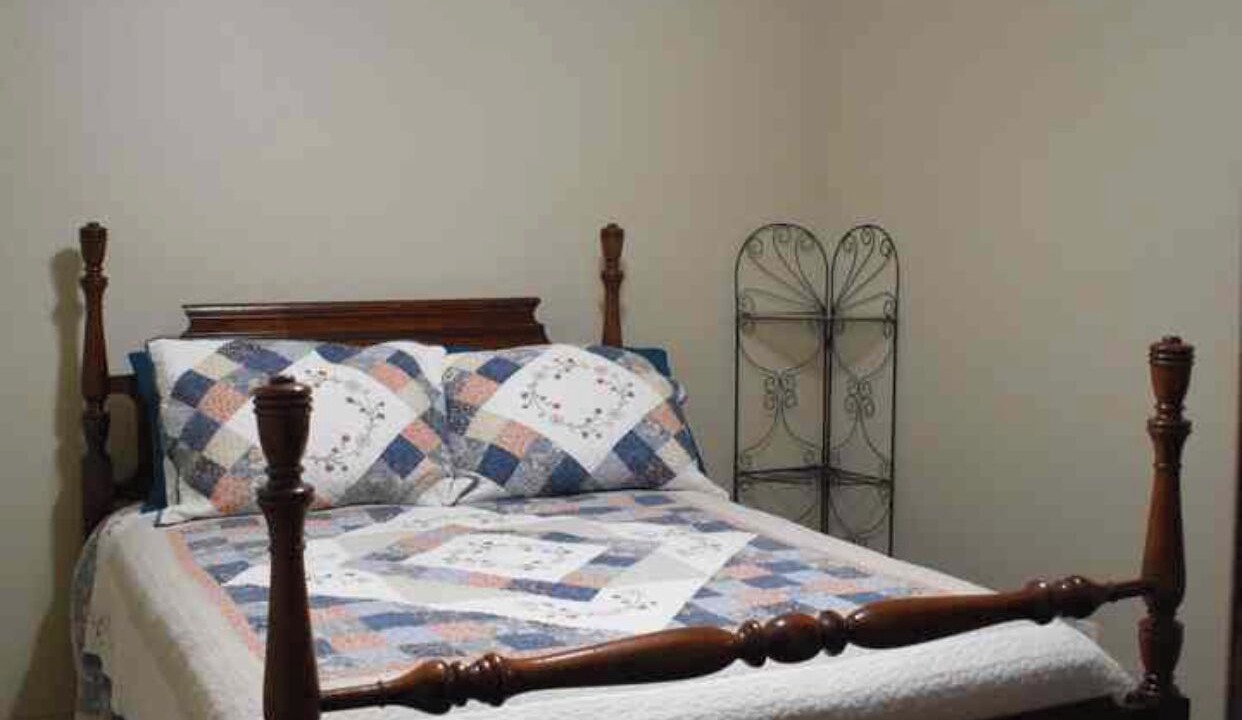 Photo of Bedroom in Alvin