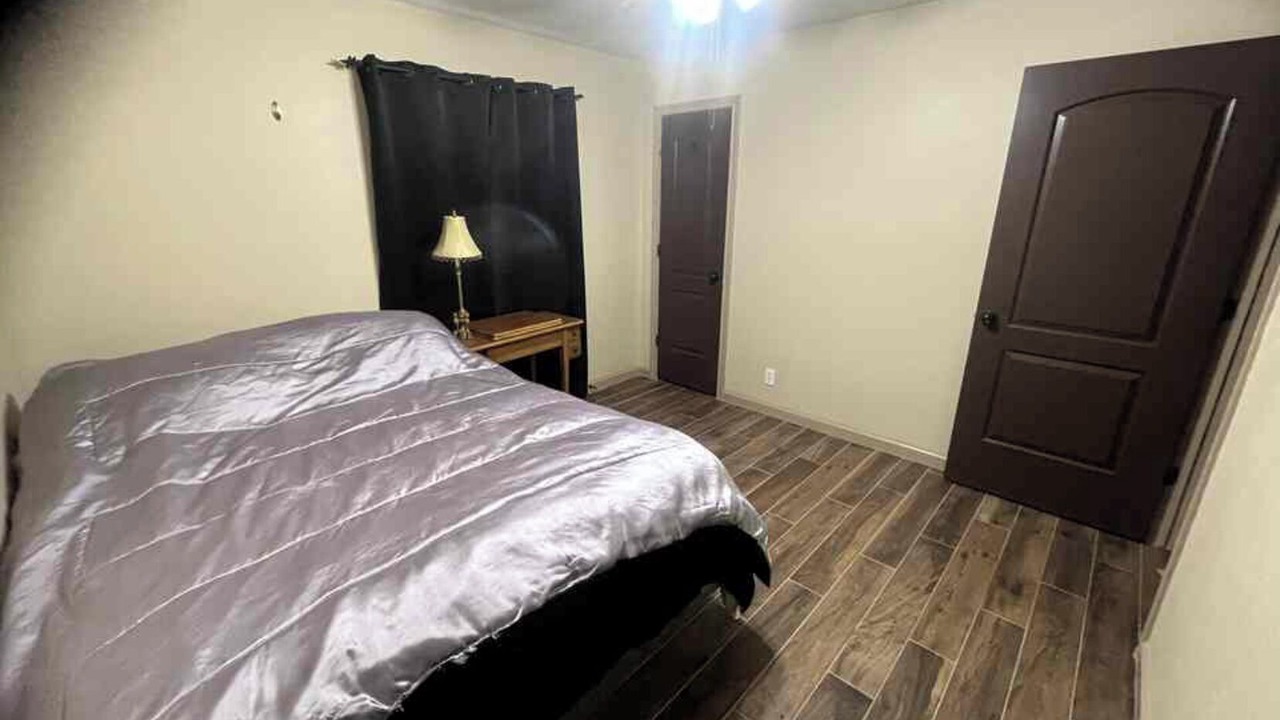 Photo of Bedroom in Alvin