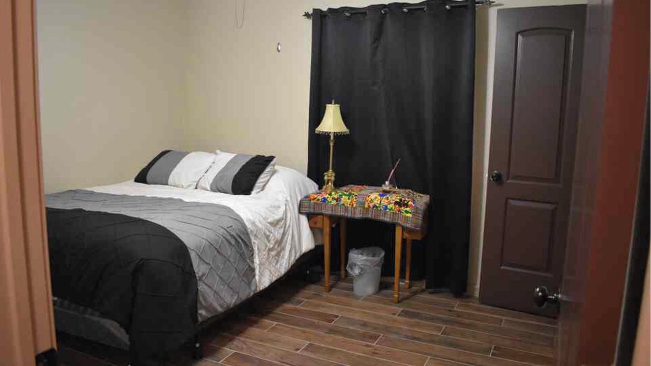 Photo of Bedroom in Alvin