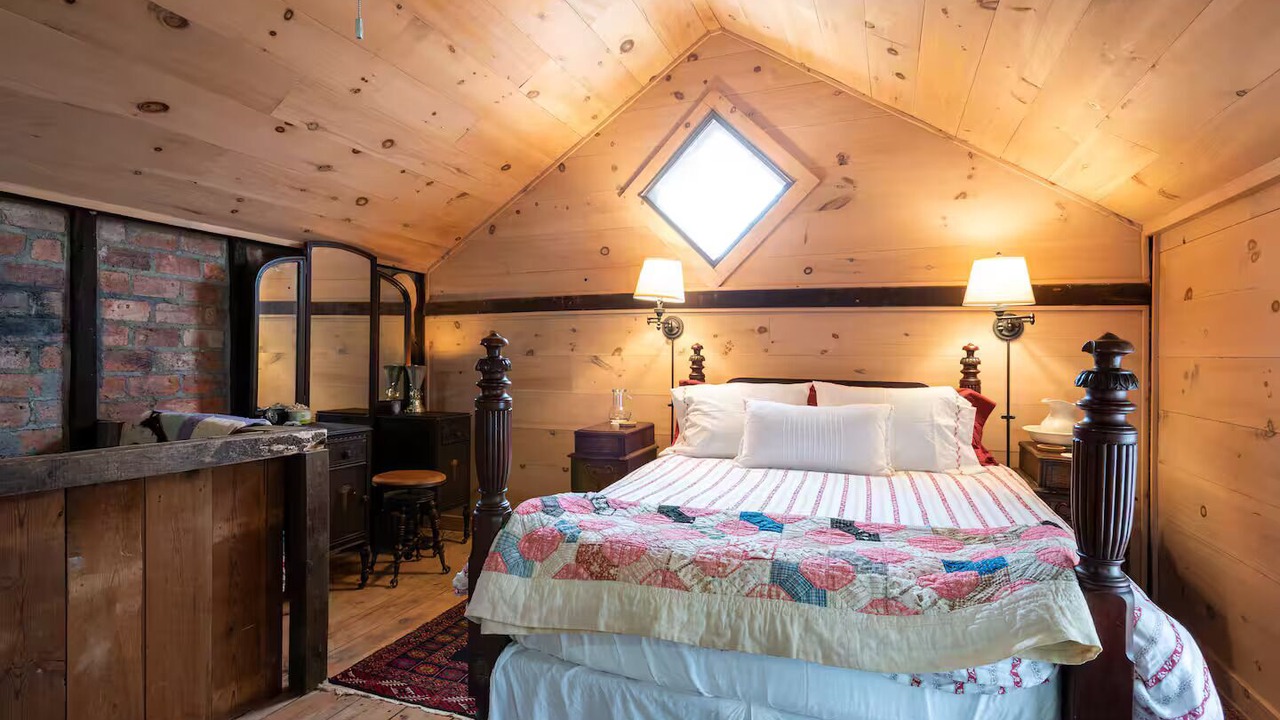 Photo of Bedroom in Coxsackie