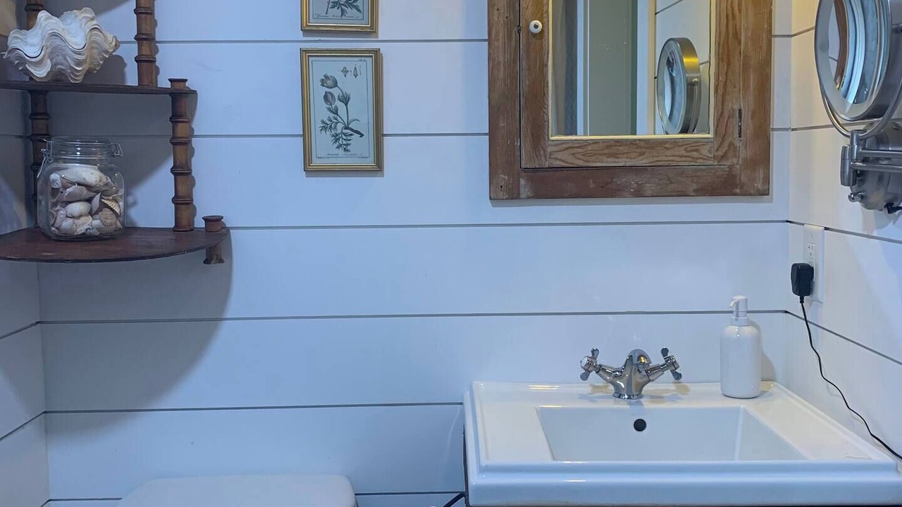 Photo of Bathroom in Coxsackie