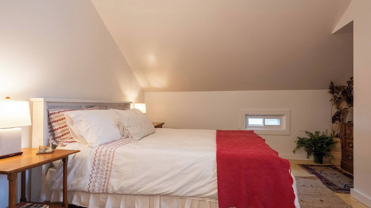 Photo of Bedroom in Coxsackie