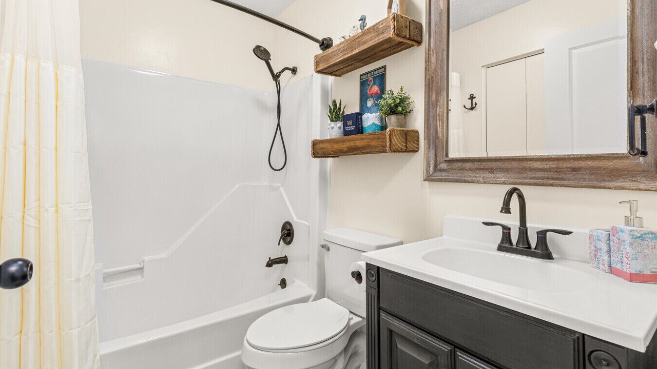 Photo of Bathroom in Little Salisbury