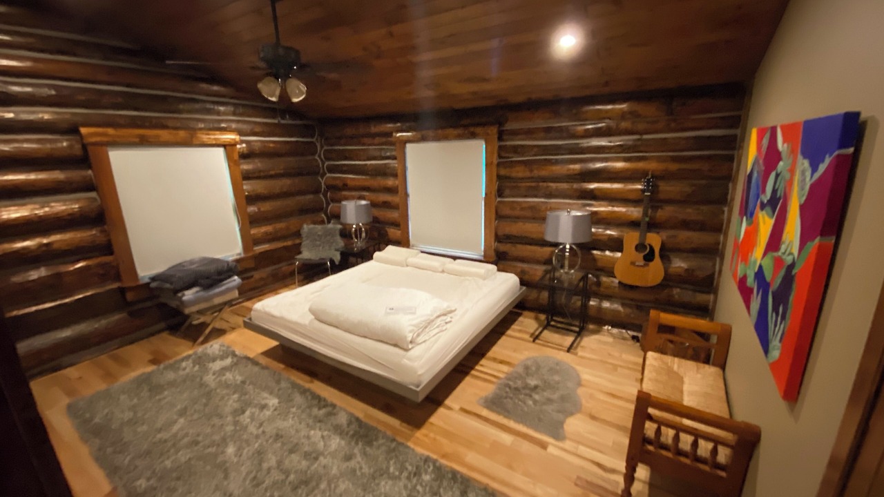 Photo of Bedroom in North Creek