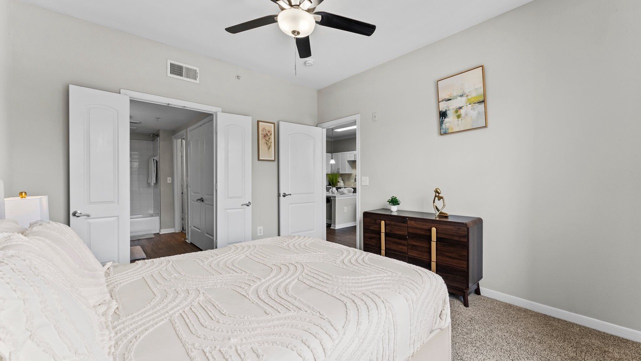 Photo of Bedroom in Alden Bridge