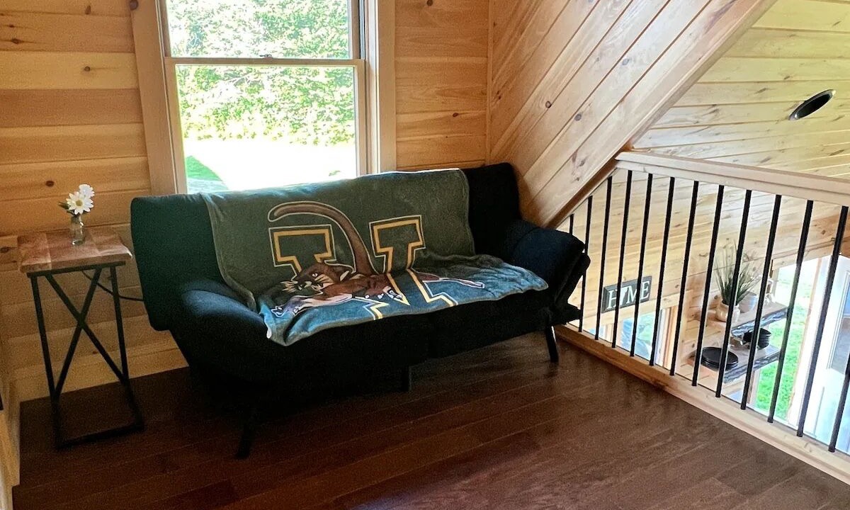 Photo of Livingroom in East Haven