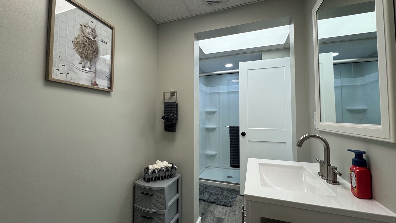 Photo of Bathroom in Mc Carr